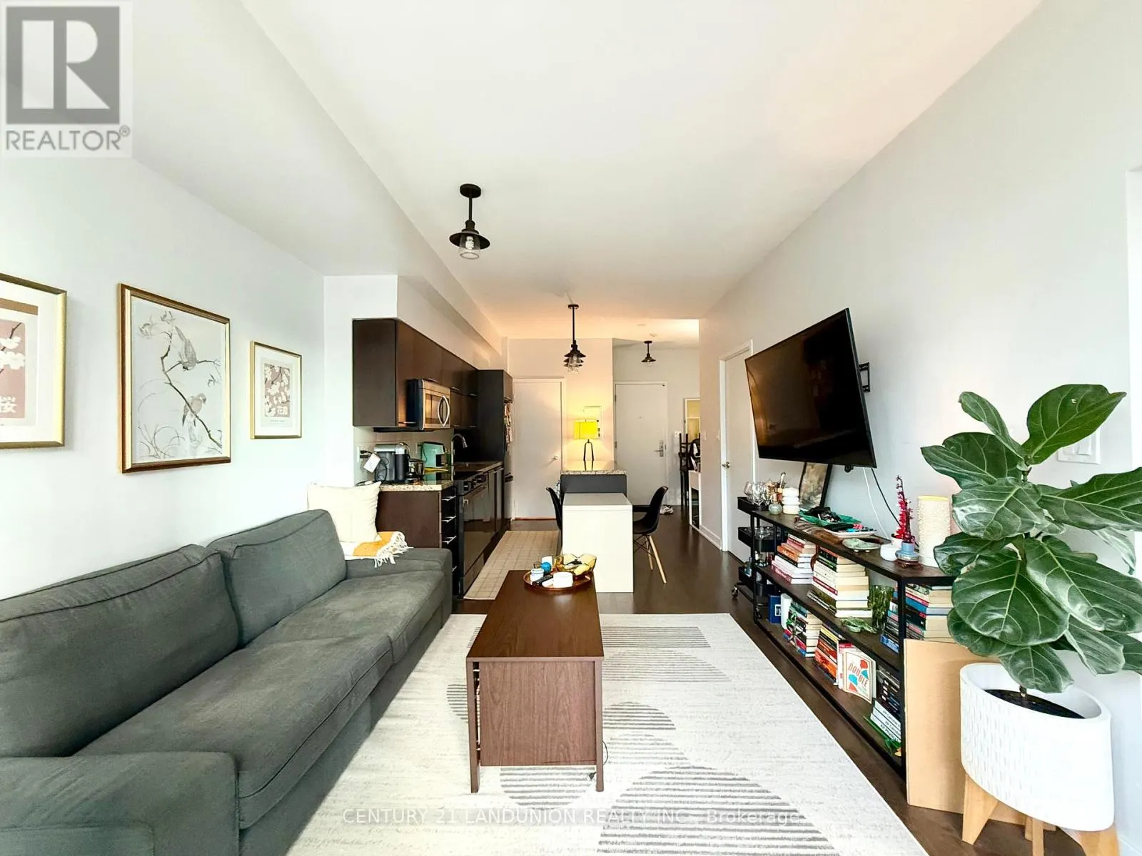 1505 - 126 SIMCOE STREET