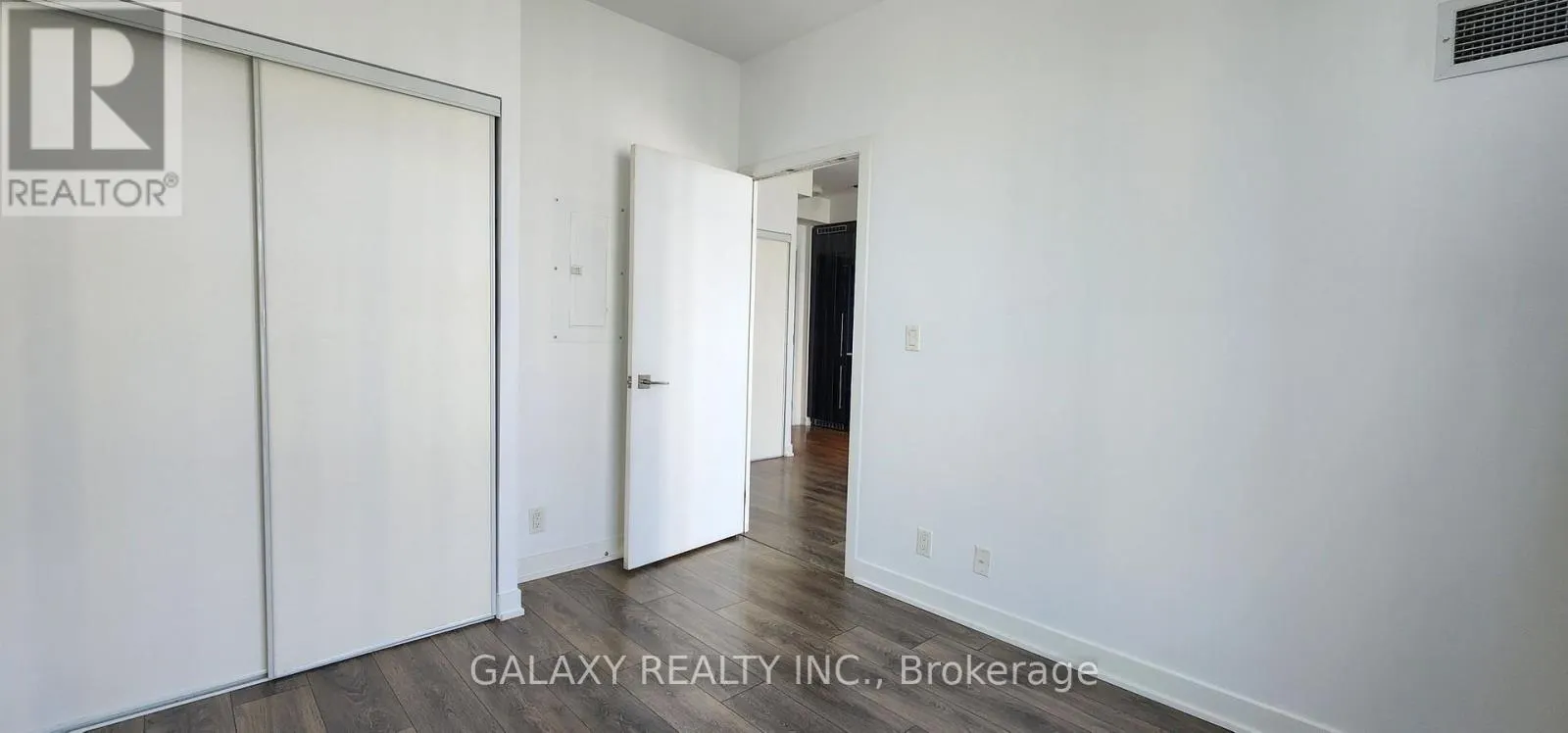 1110 - 28 AVONDALE AVENUE