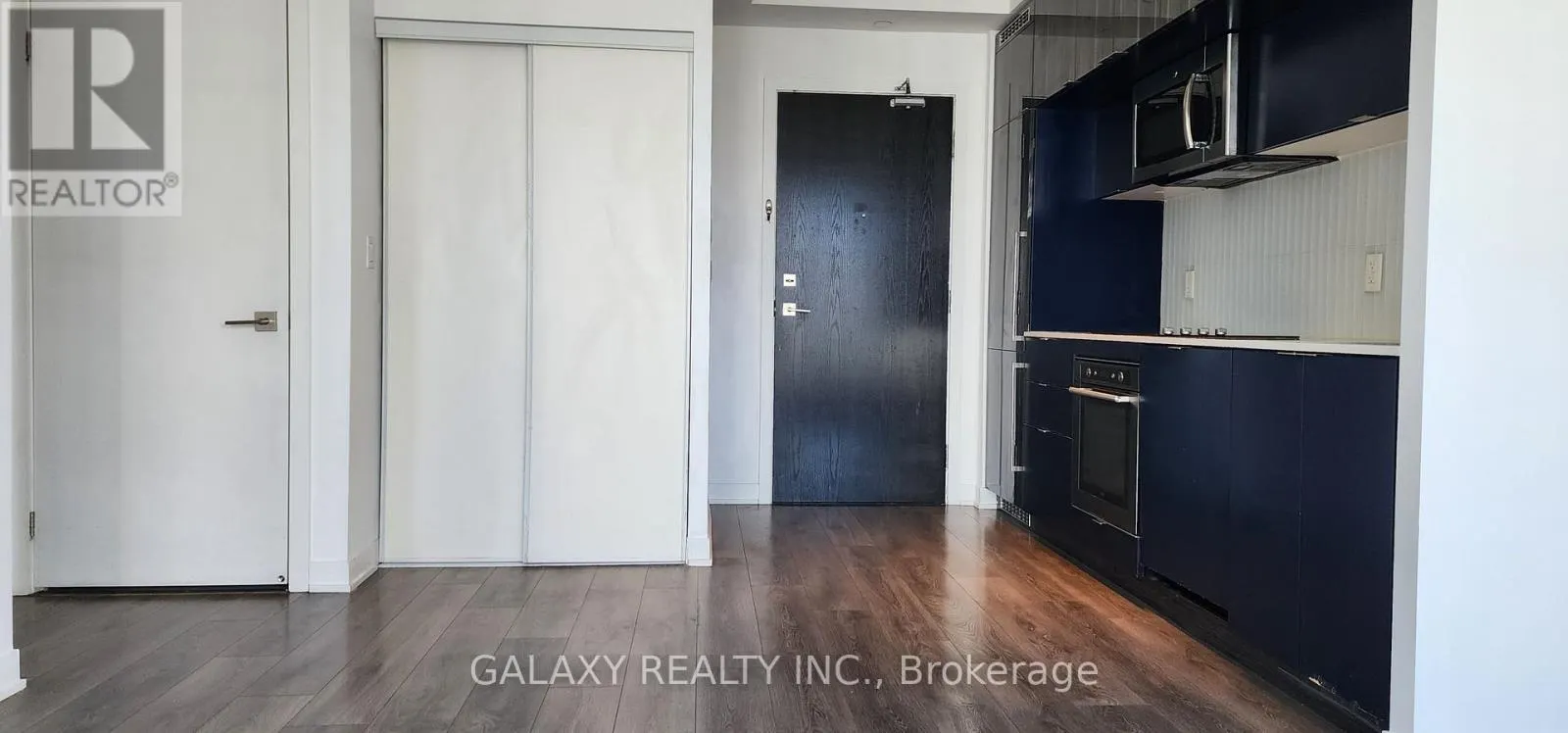 1110 - 28 AVONDALE AVENUE