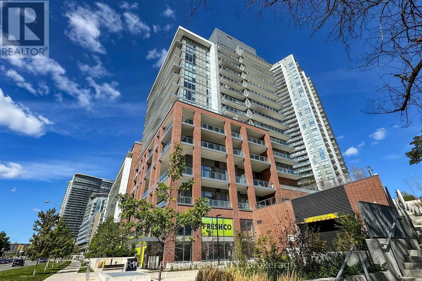 103 - 36 FOREST MANOR ROAD