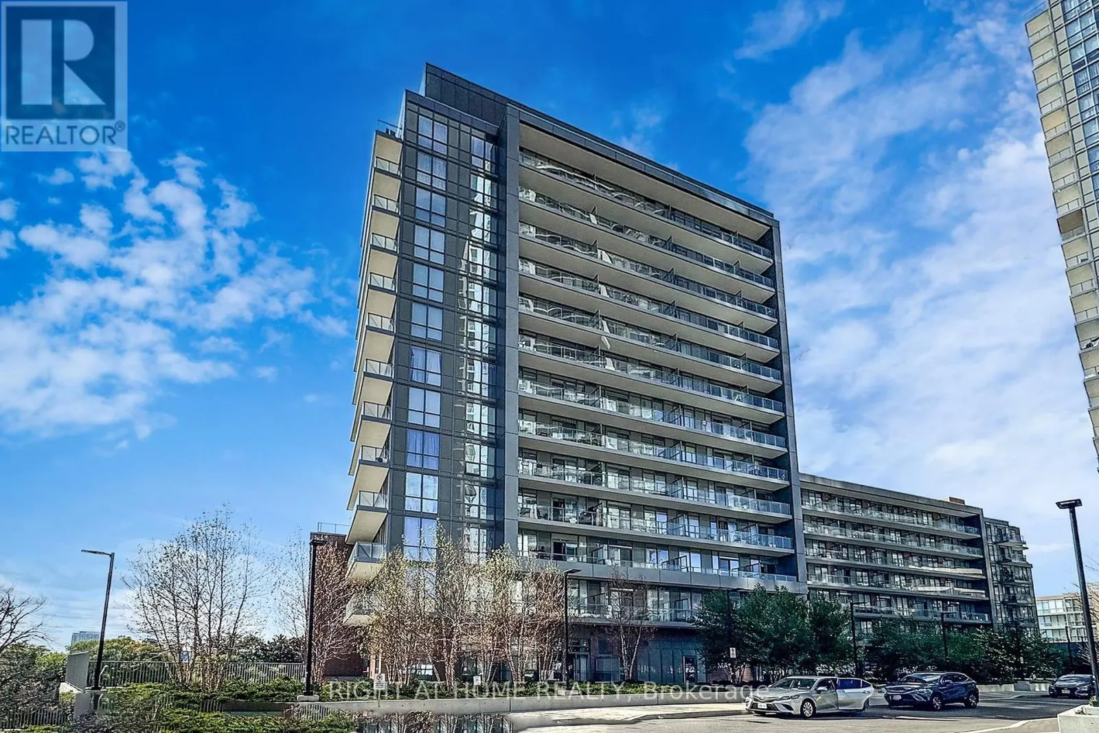 103 - 36 FOREST MANOR ROAD