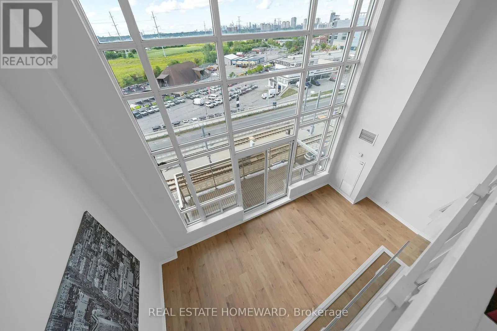 812 - 1720 EGLINTON AVENUE E