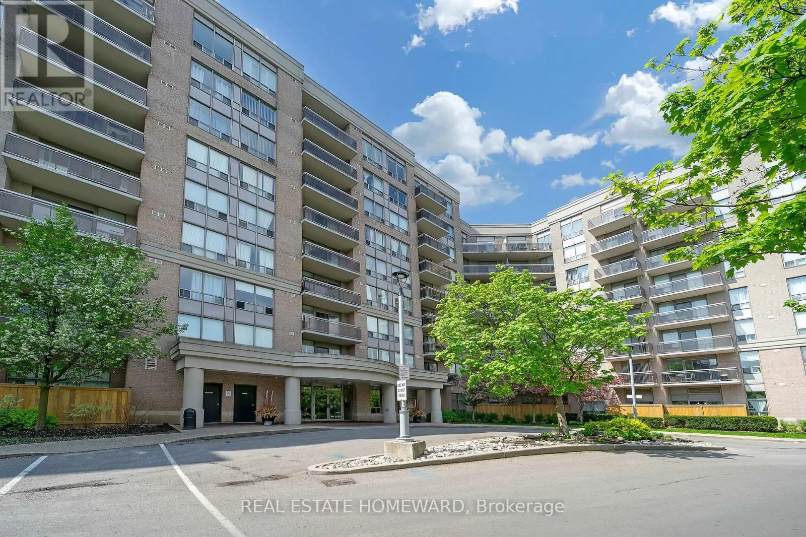 812 - 1720 EGLINTON AVENUE E