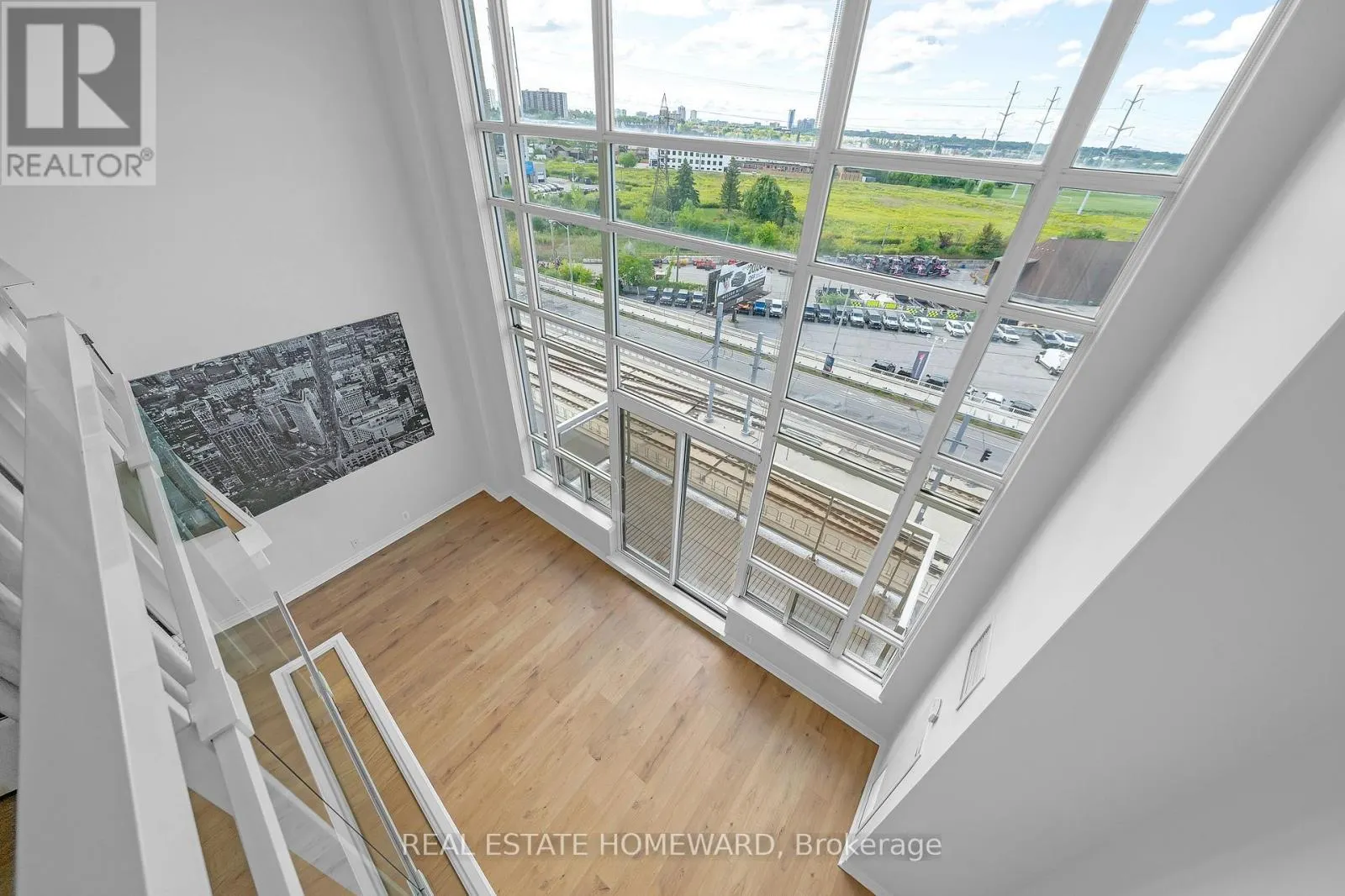 812 - 1720 EGLINTON AVENUE E