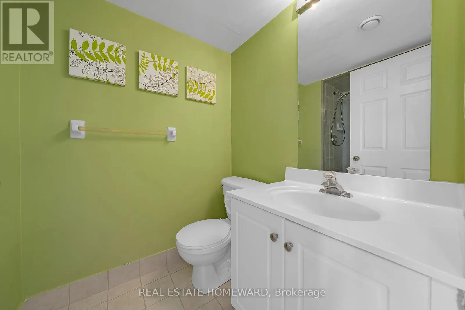812 - 1720 EGLINTON AVENUE E