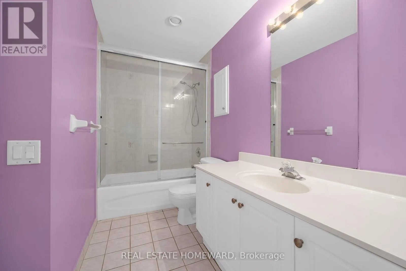 812 - 1720 EGLINTON AVENUE E