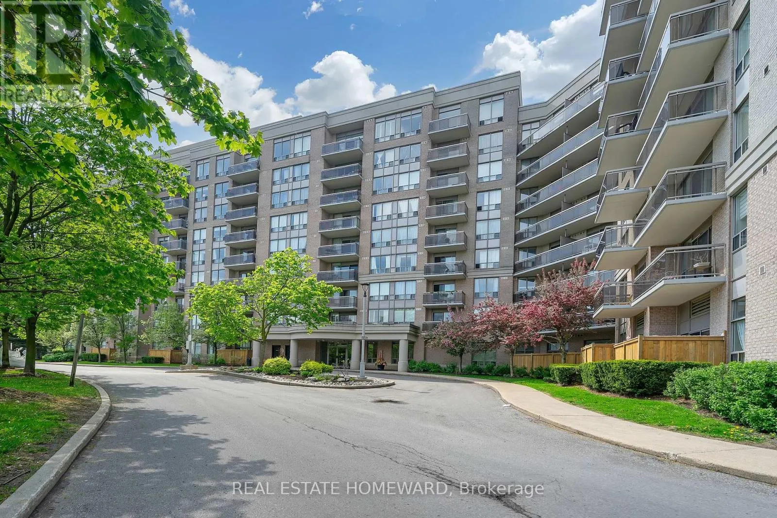 812 - 1720 EGLINTON AVENUE E