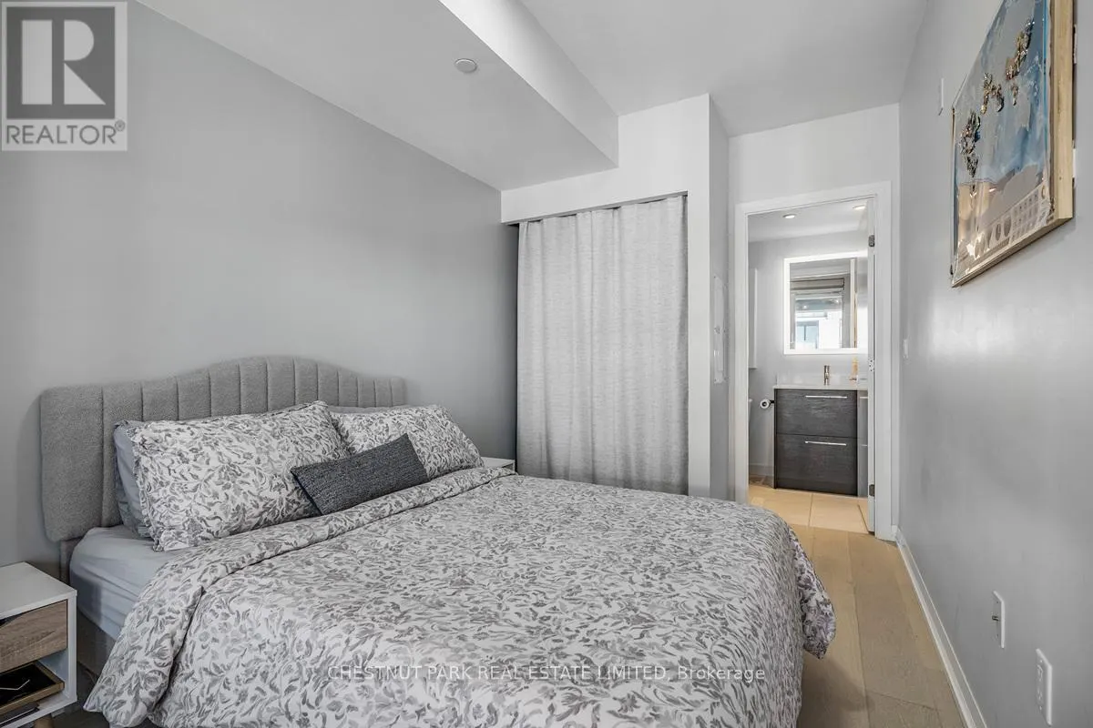 304 - 835 ST. CLAIR AVENUE W