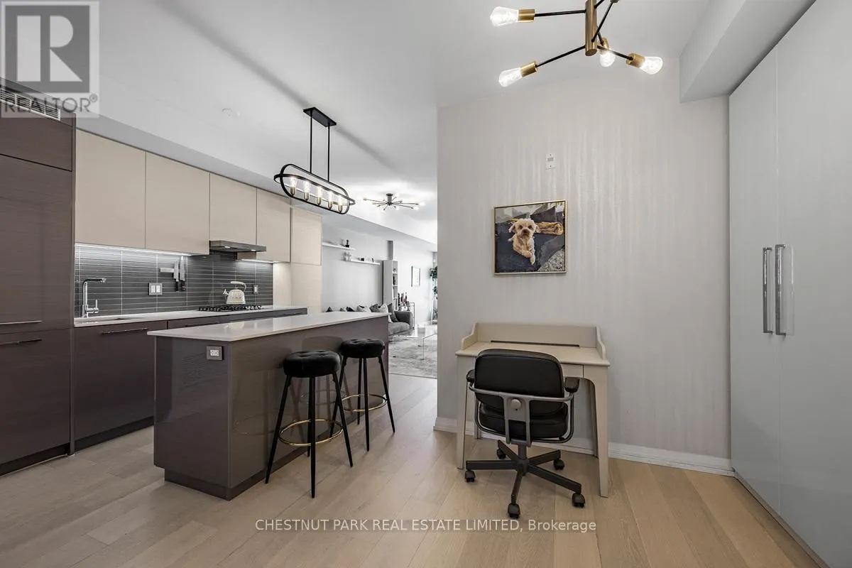 304 - 835 ST. CLAIR AVENUE W