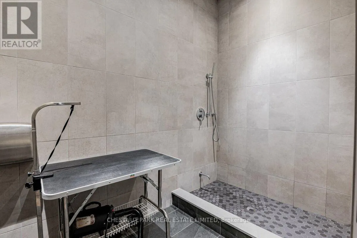 304 - 835 ST. CLAIR AVENUE W