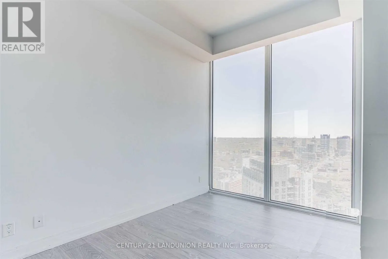 2905 - 181 DUNDAS STREET E