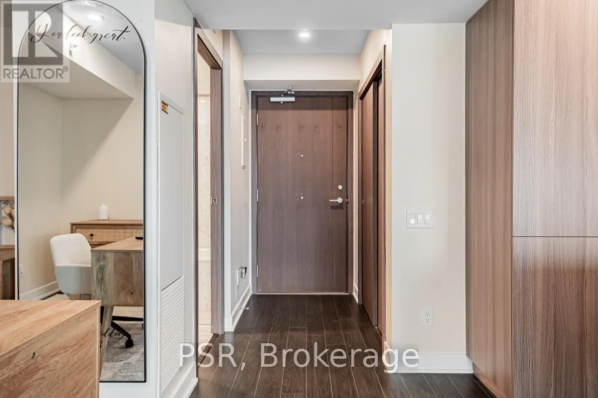 2310 - 19 BATHURST STREET