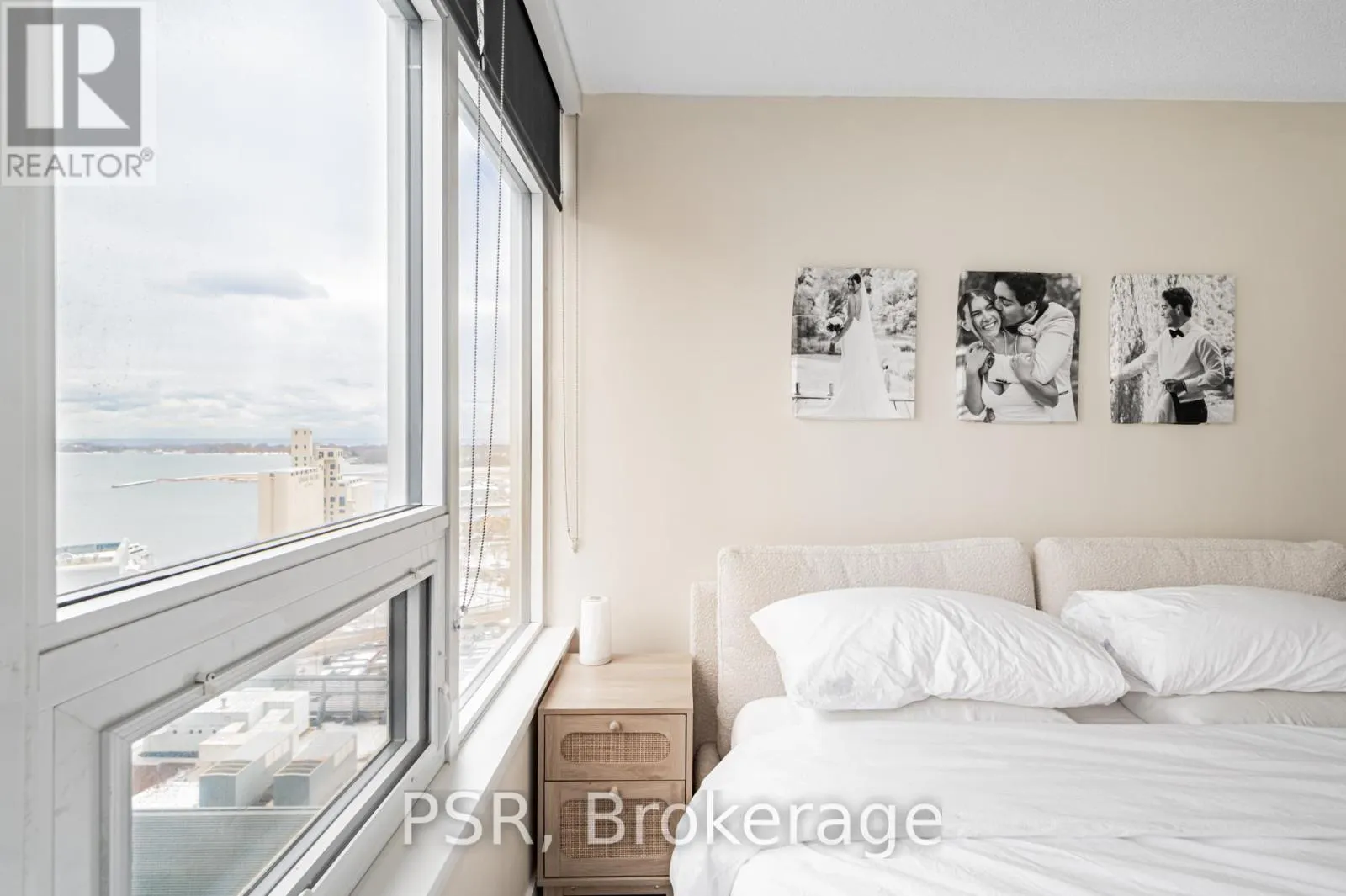 2310 - 19 BATHURST STREET