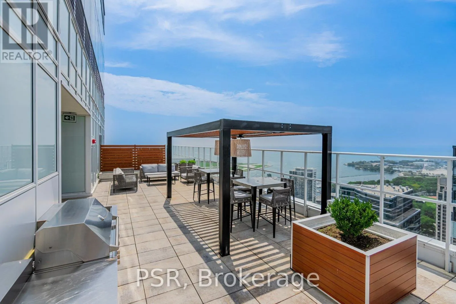 2310 - 19 BATHURST STREET