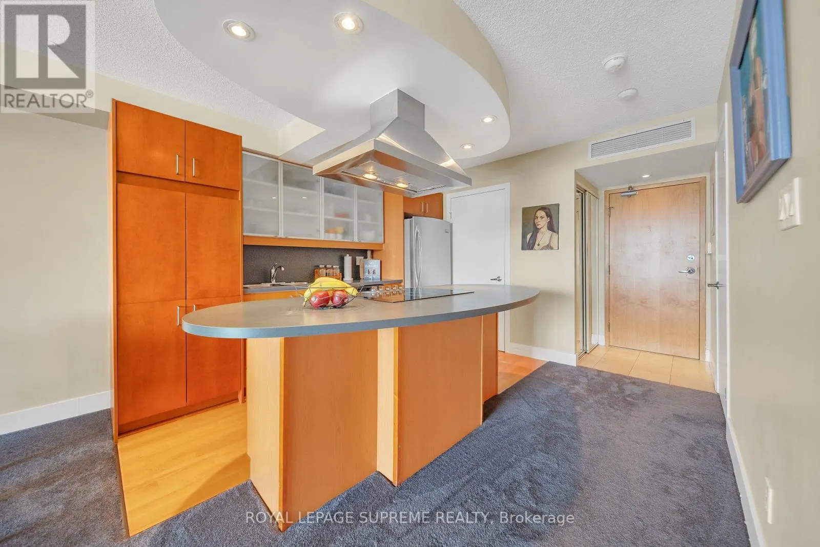 416 - 550 QUEENS QUAY W