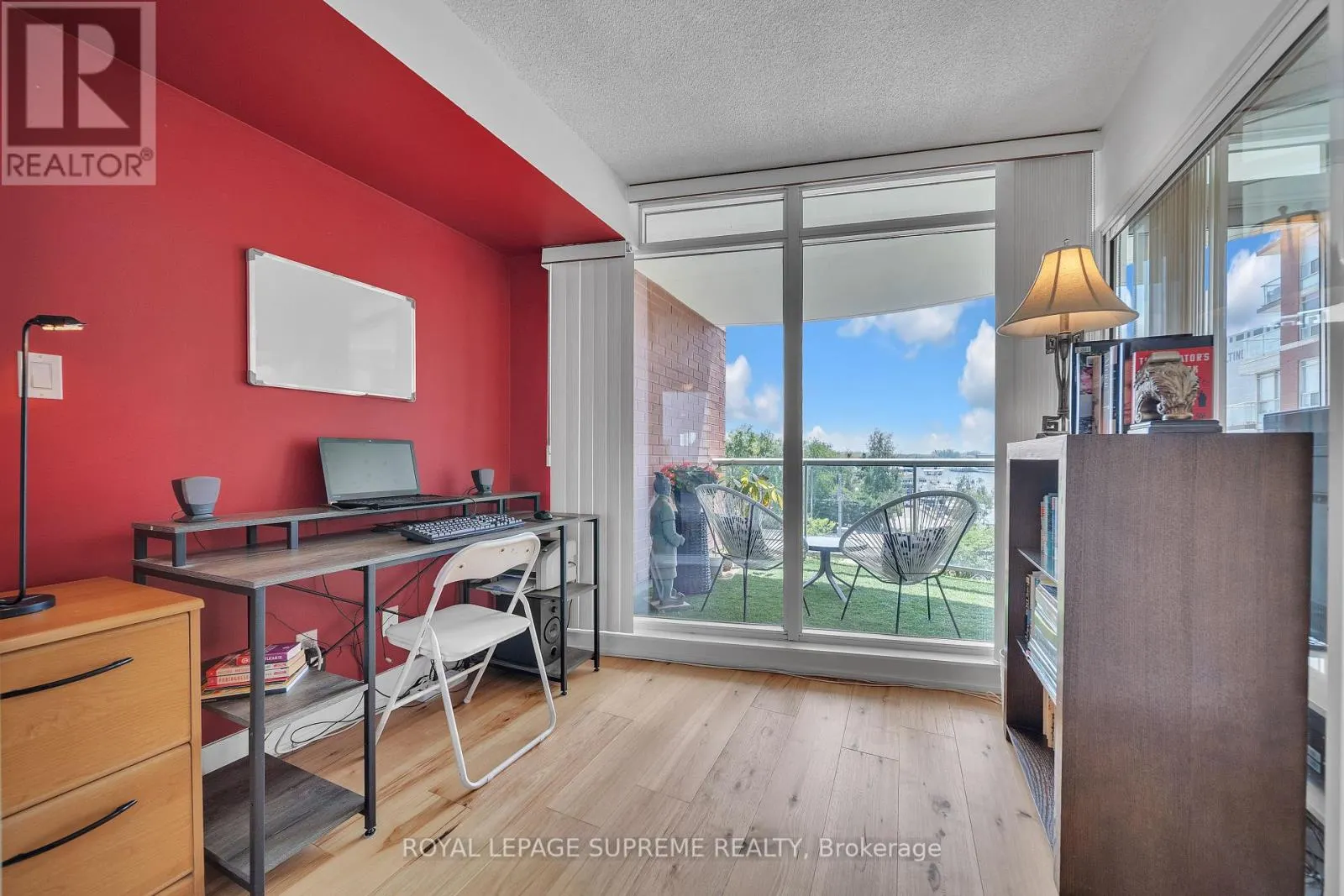 416 - 550 QUEENS QUAY W