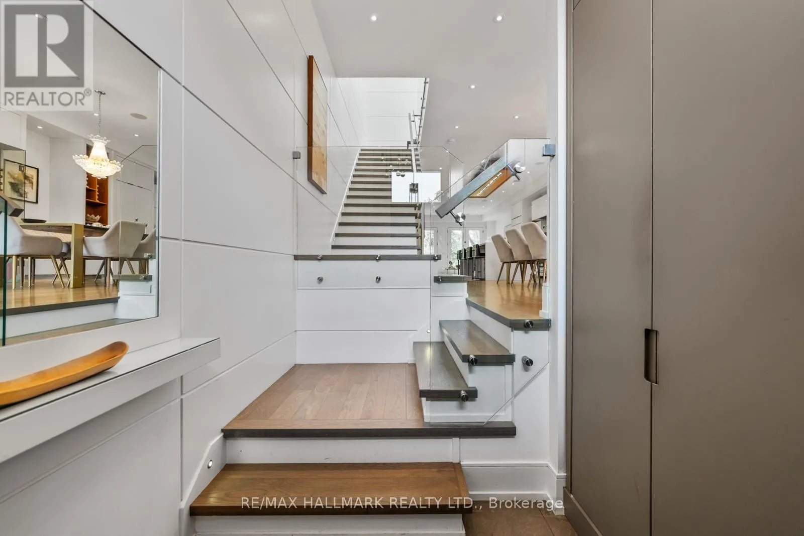 62 ST GERMAIN AVENUE