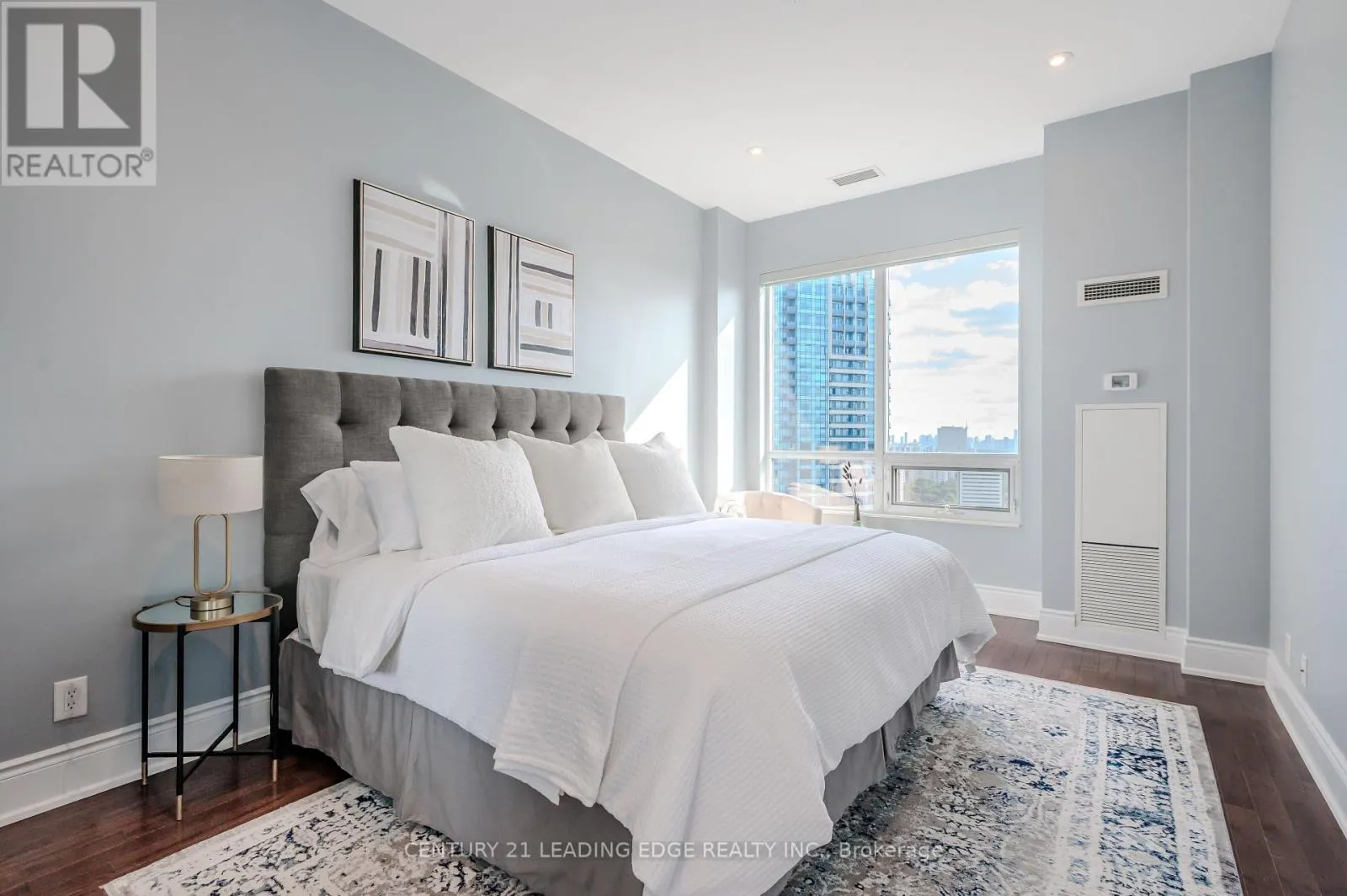 PH303 - 135 WYNFORD DRIVE