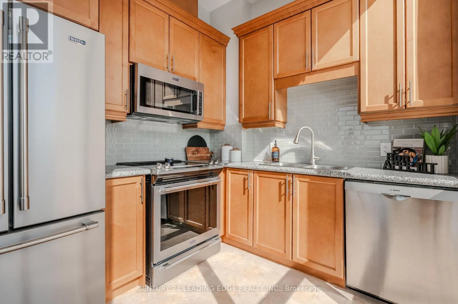 PH303 - 135 WYNFORD DRIVE