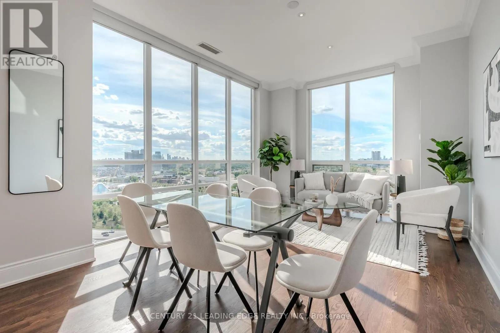 PH303 - 135 WYNFORD DRIVE