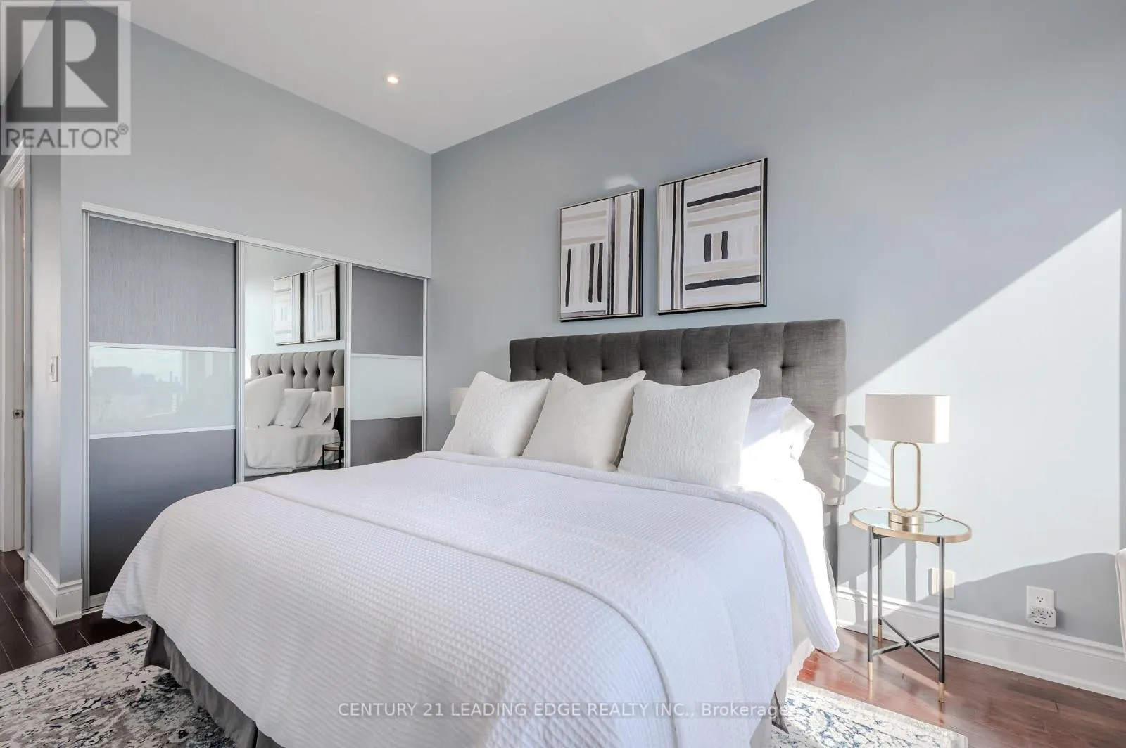 PH303 - 135 WYNFORD DRIVE