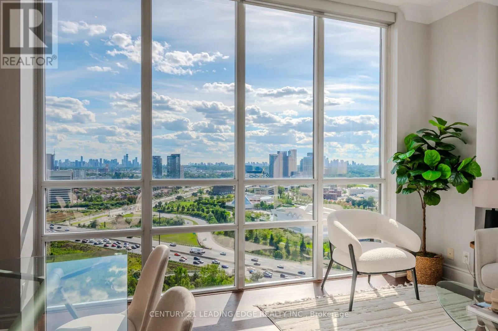 PH303 - 135 WYNFORD DRIVE