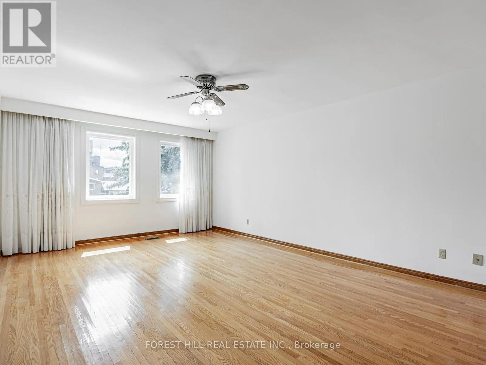 16 CLAYLAND DRIVE