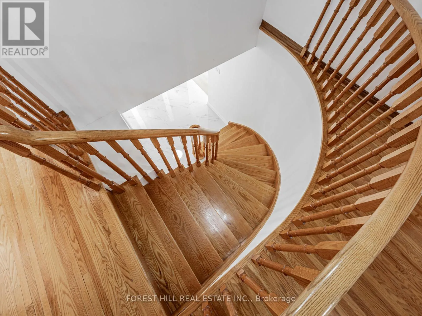 16 CLAYLAND DRIVE