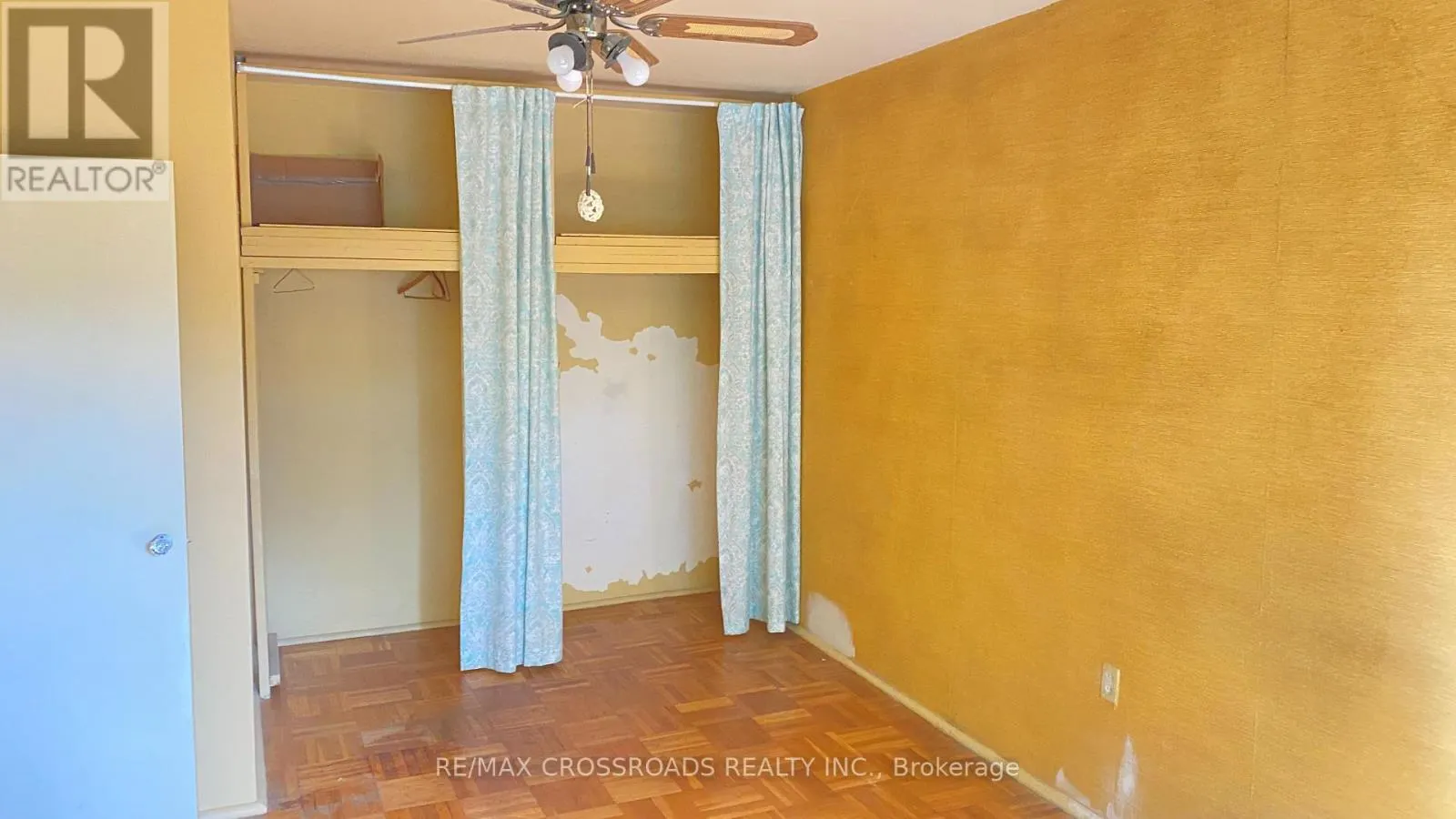 302 - 30 ELM AVENUE