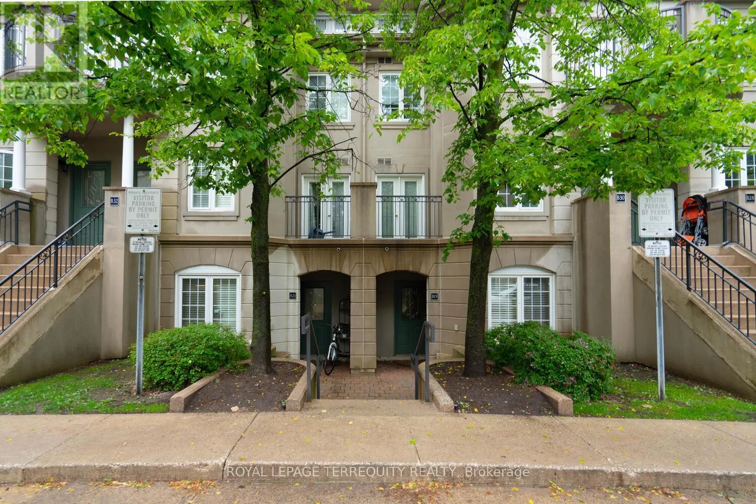 B19 - 108 FINCH AVENUE W