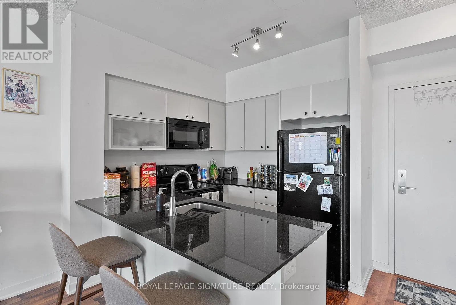 2112 - 150 EAST LIBERTY STREET