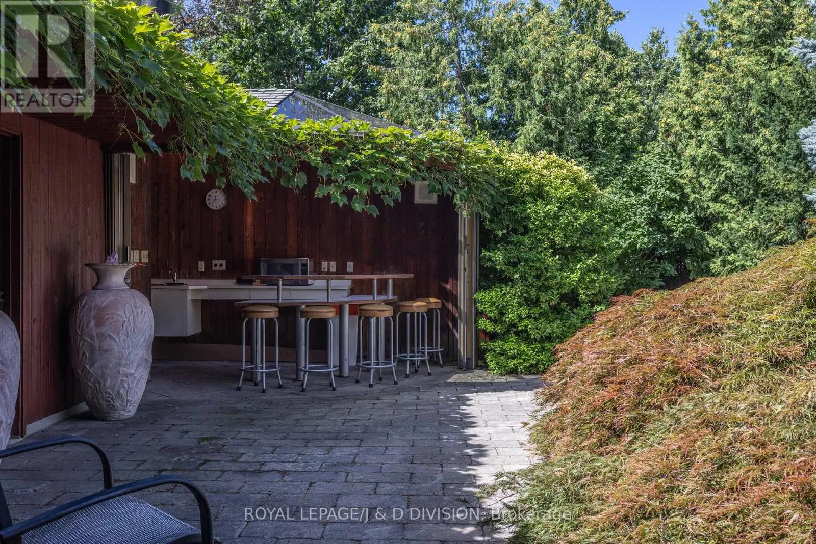 428 RUSSELL HILL ROAD