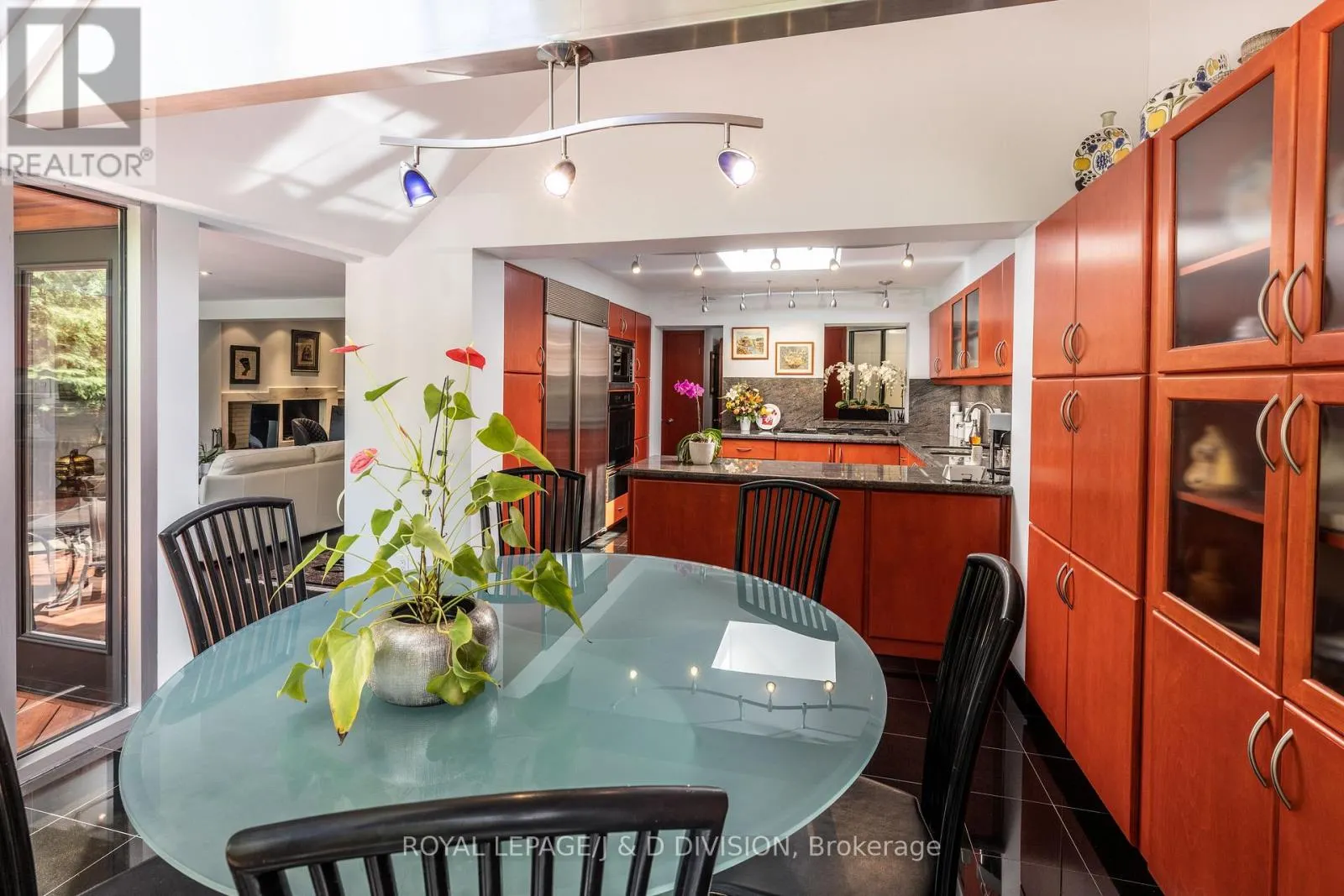 428 RUSSELL HILL ROAD