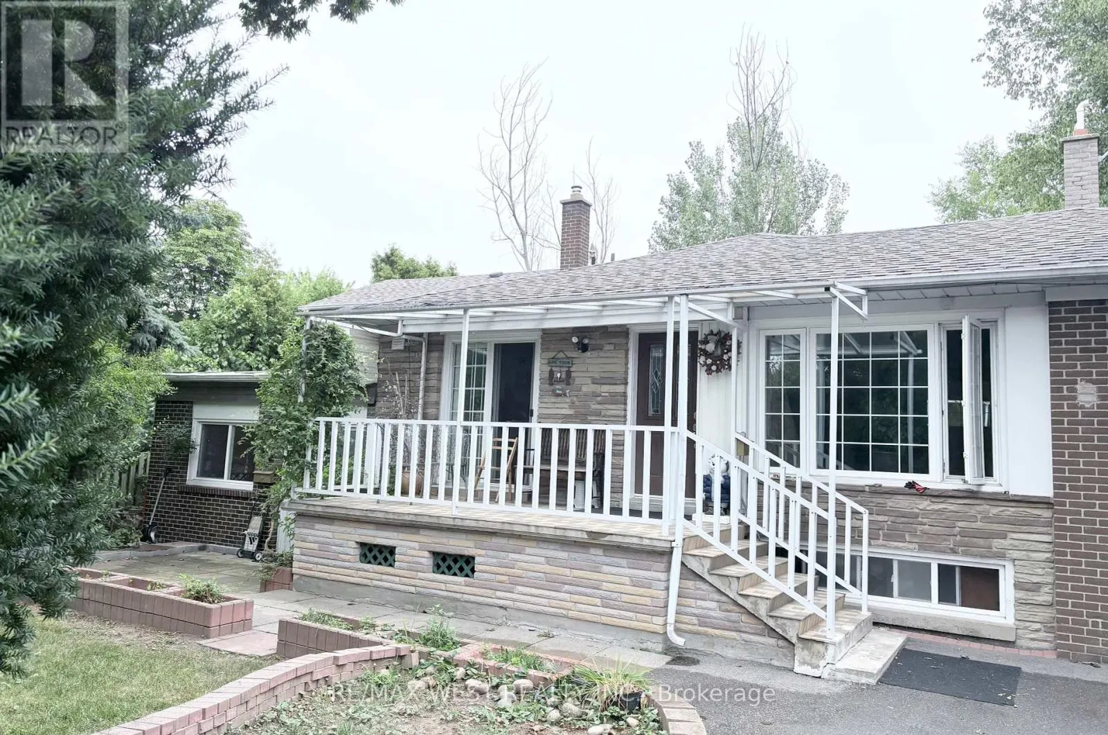 63 SUMMERSIDE CRESCENT