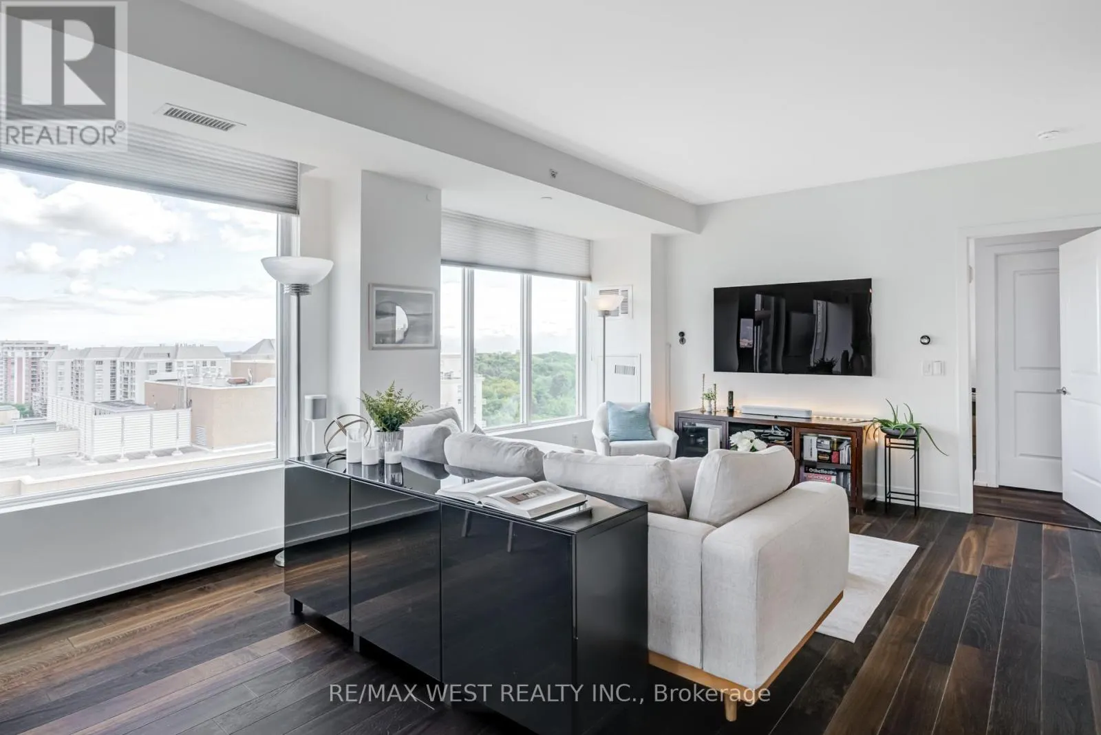 1308 - 68 MERTON STREET