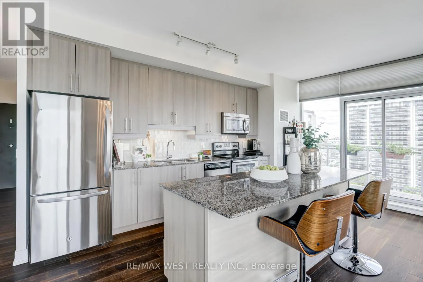 1308 - 68 MERTON STREET
