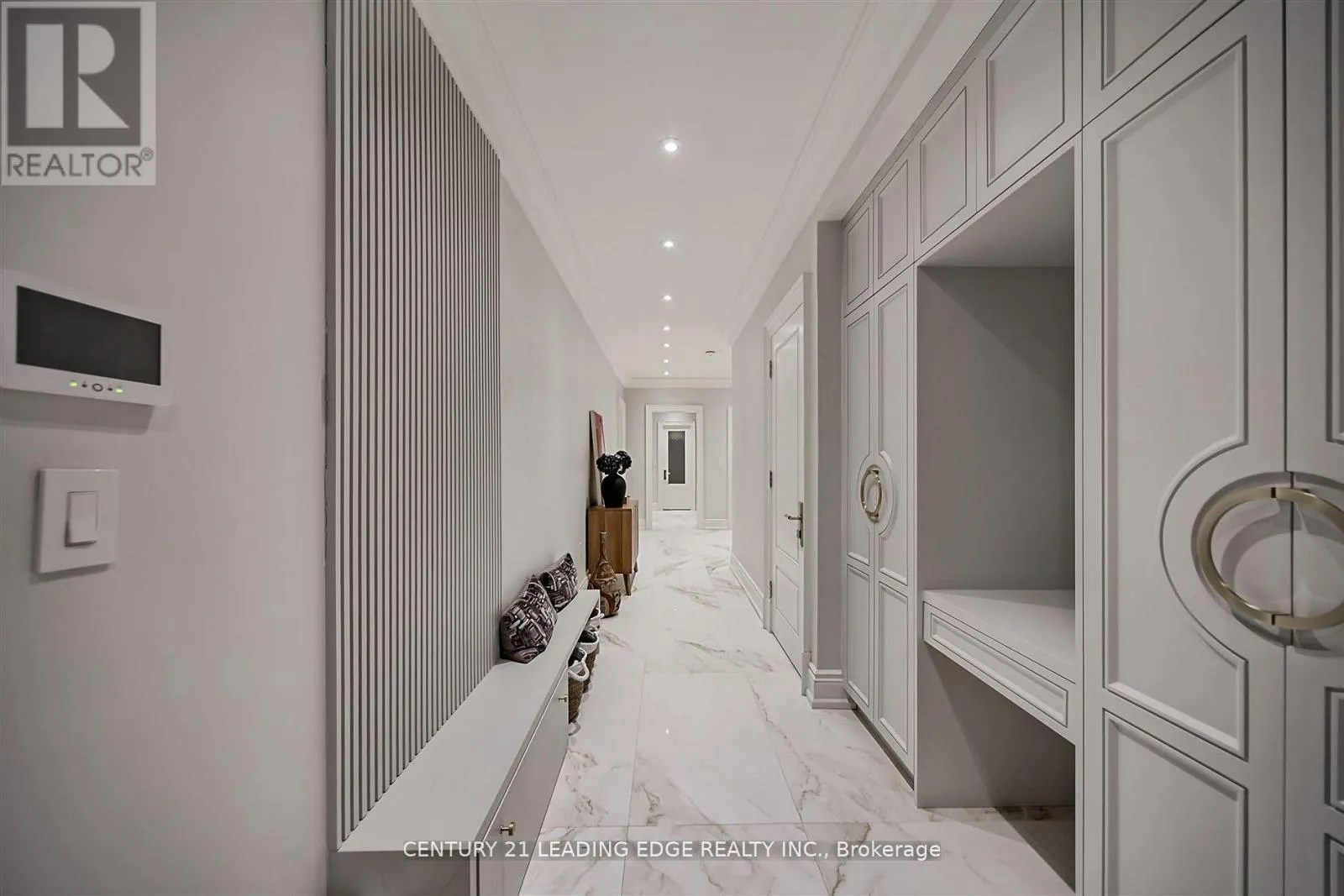 9 SANDPIPER COURT