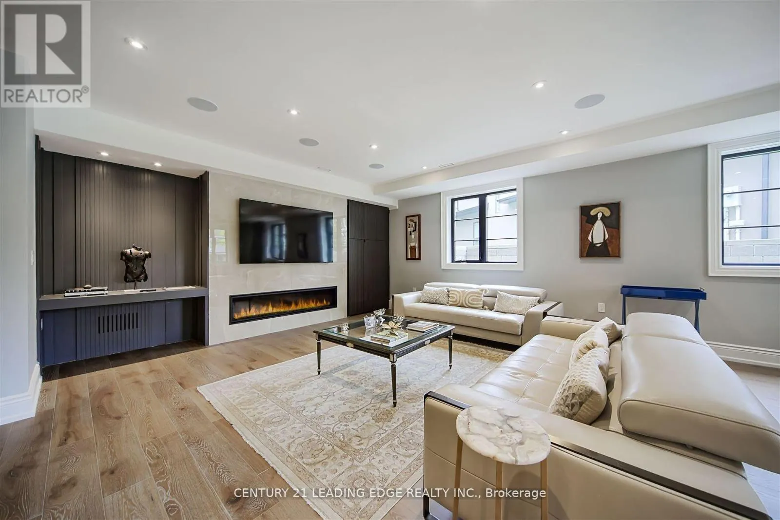 9 SANDPIPER COURT