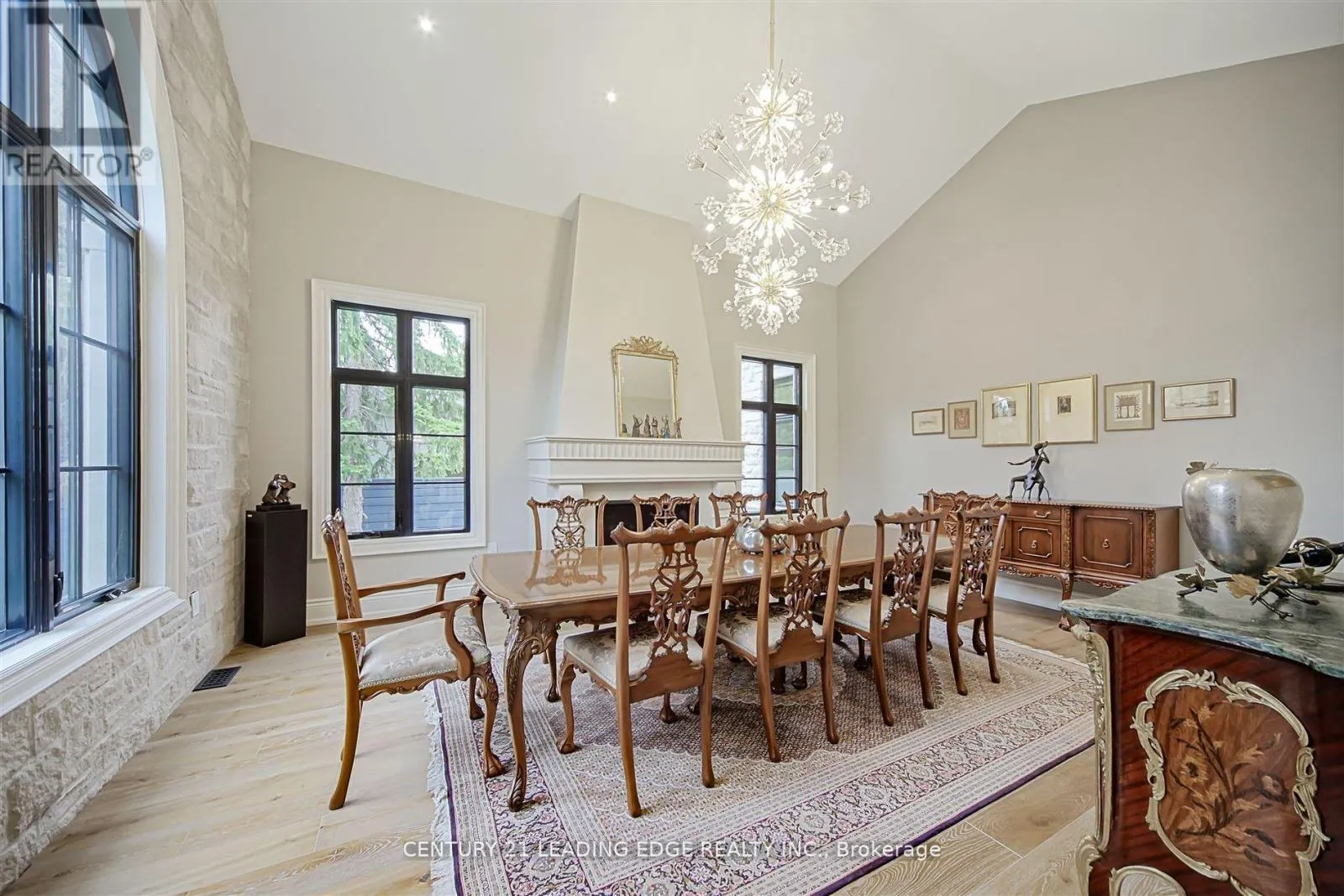 9 SANDPIPER COURT