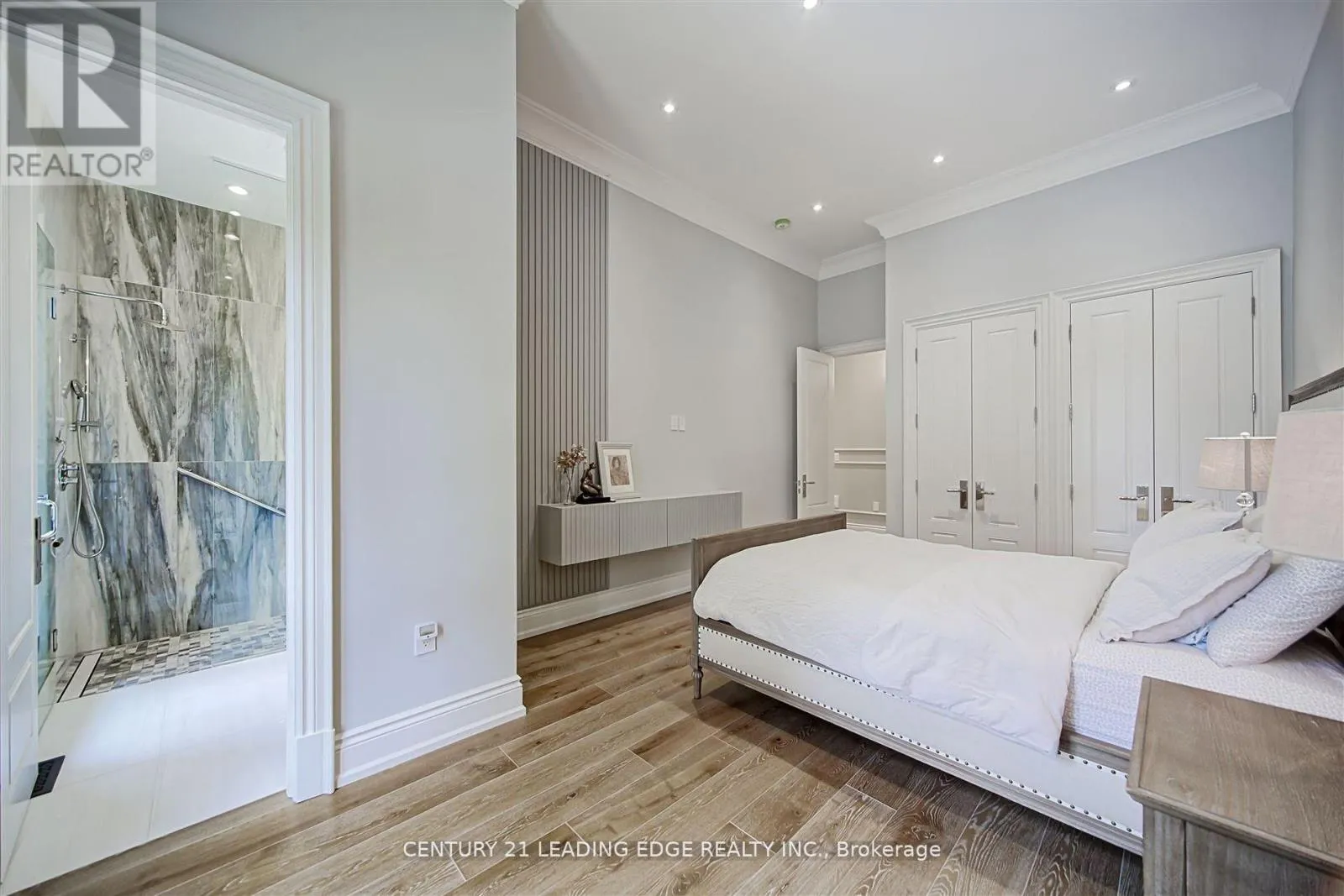 9 SANDPIPER COURT