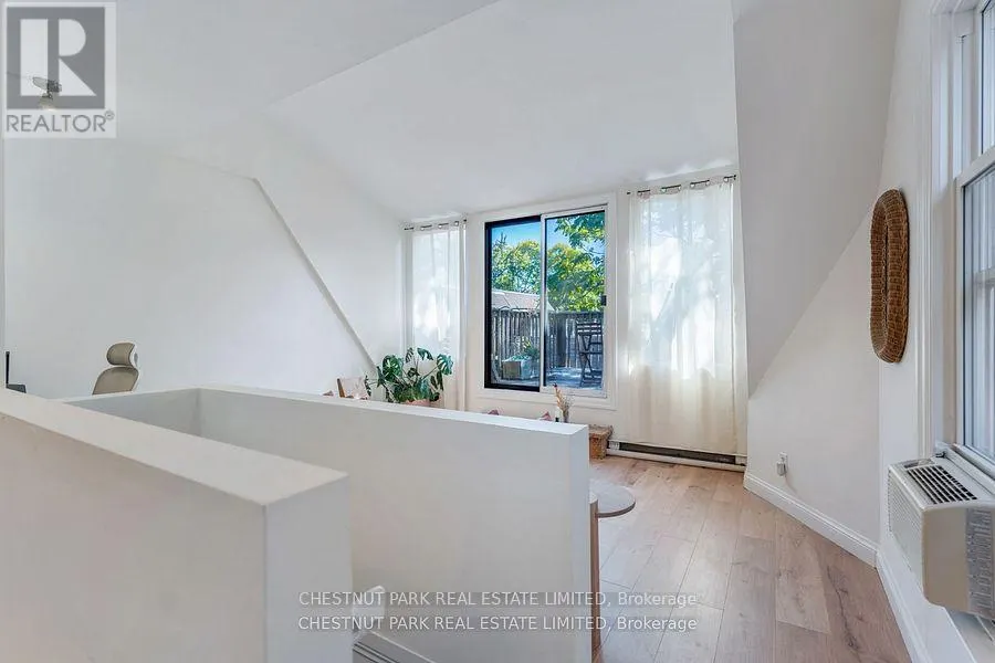 93A WINCHESTER STREET