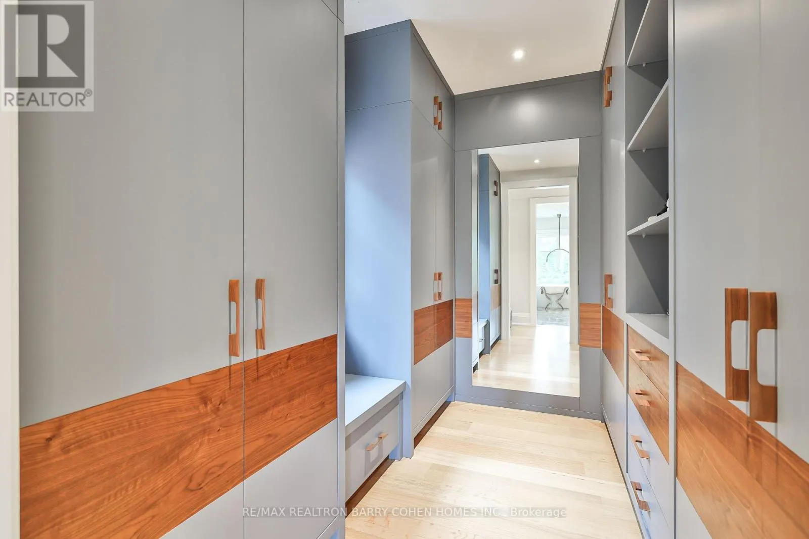 33 STRATHEDEN ROAD