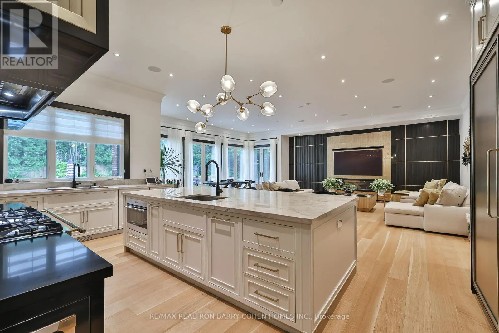 33 STRATHEDEN ROAD