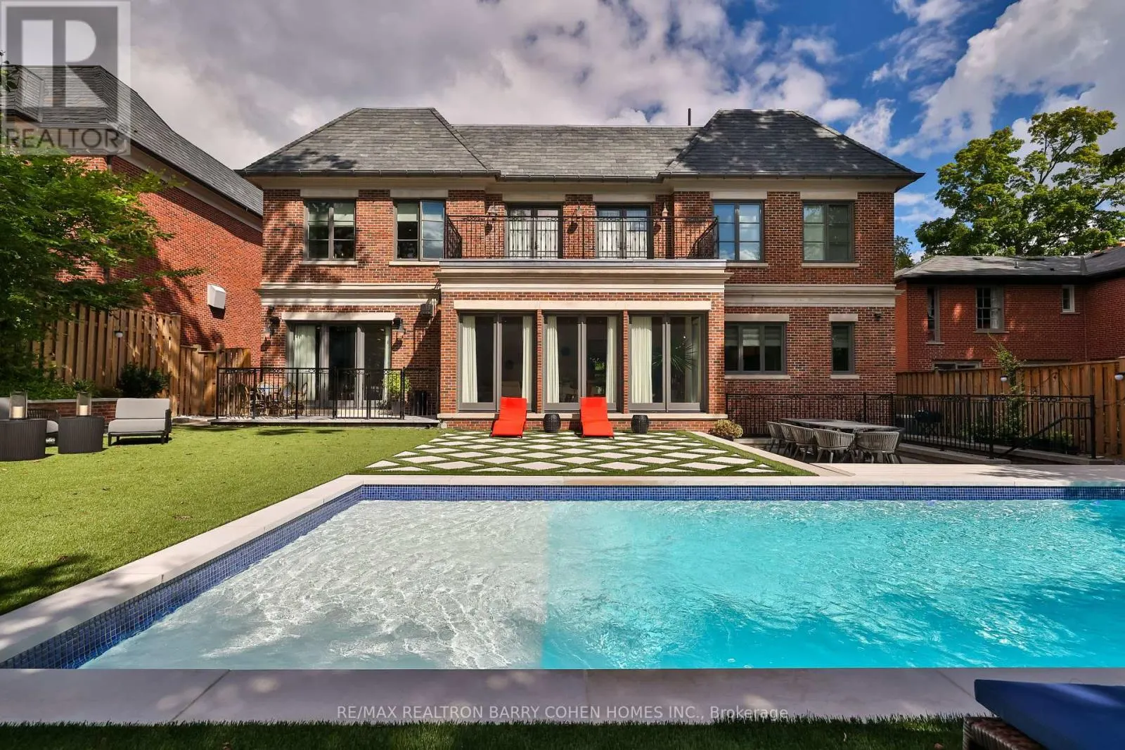 33 STRATHEDEN ROAD