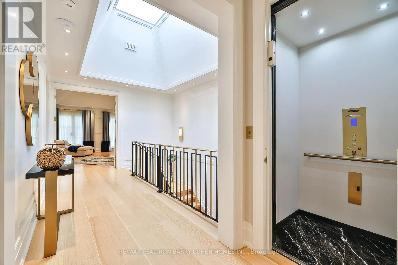 33 STRATHEDEN ROAD