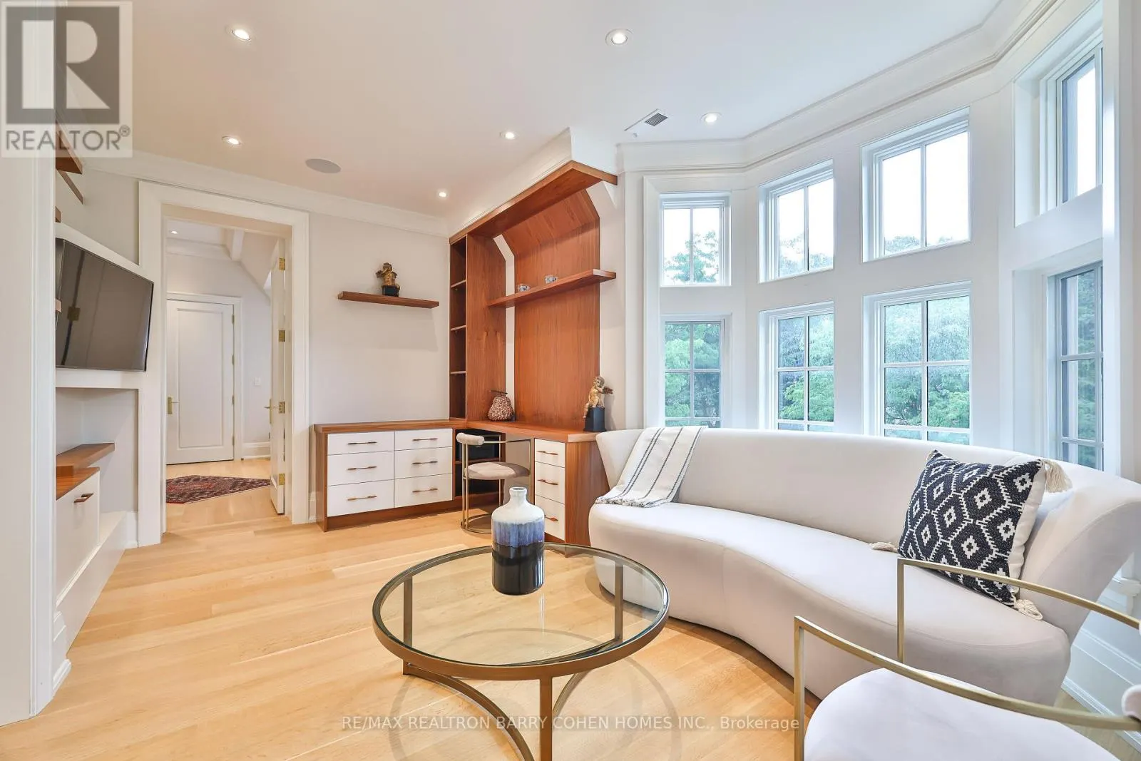 33 STRATHEDEN ROAD