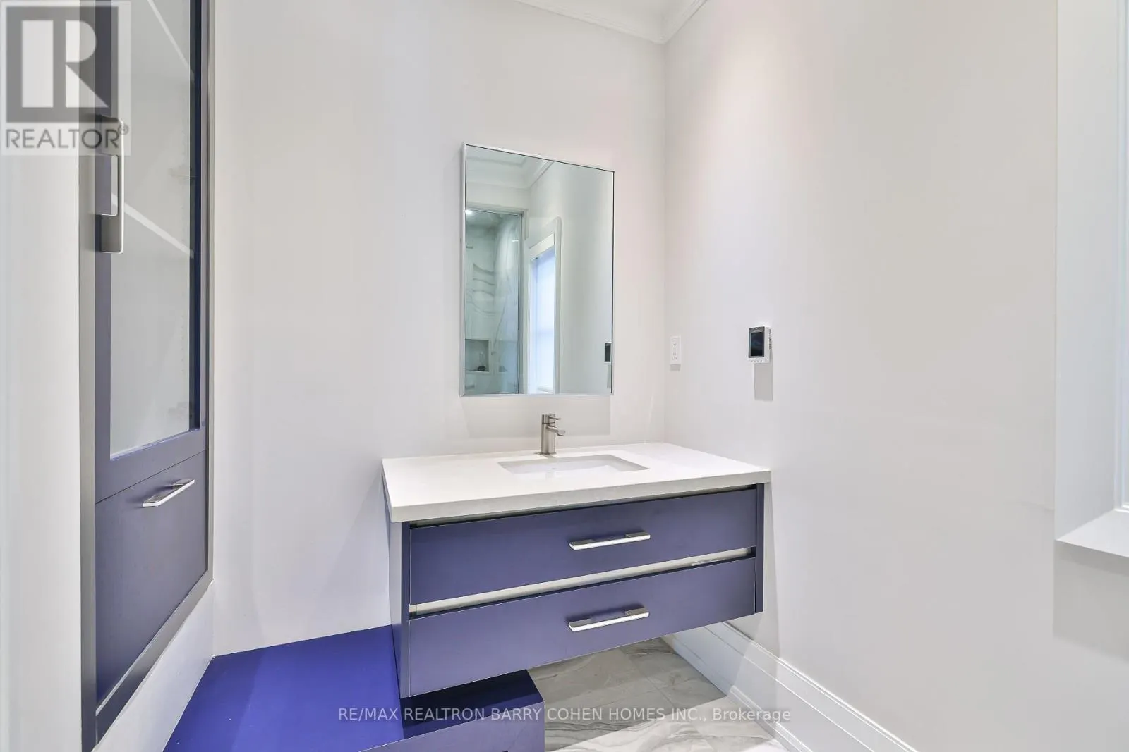 33 STRATHEDEN ROAD