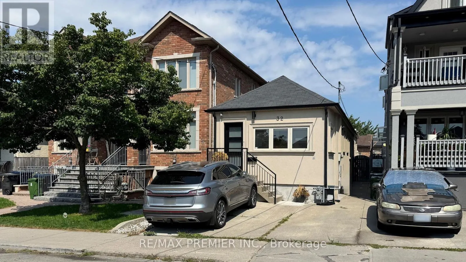 32 AMHERST AVENUE