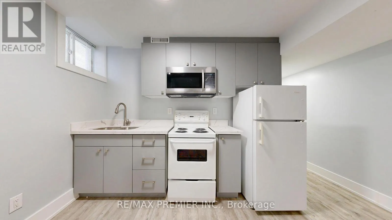 32 AMHERST AVENUE