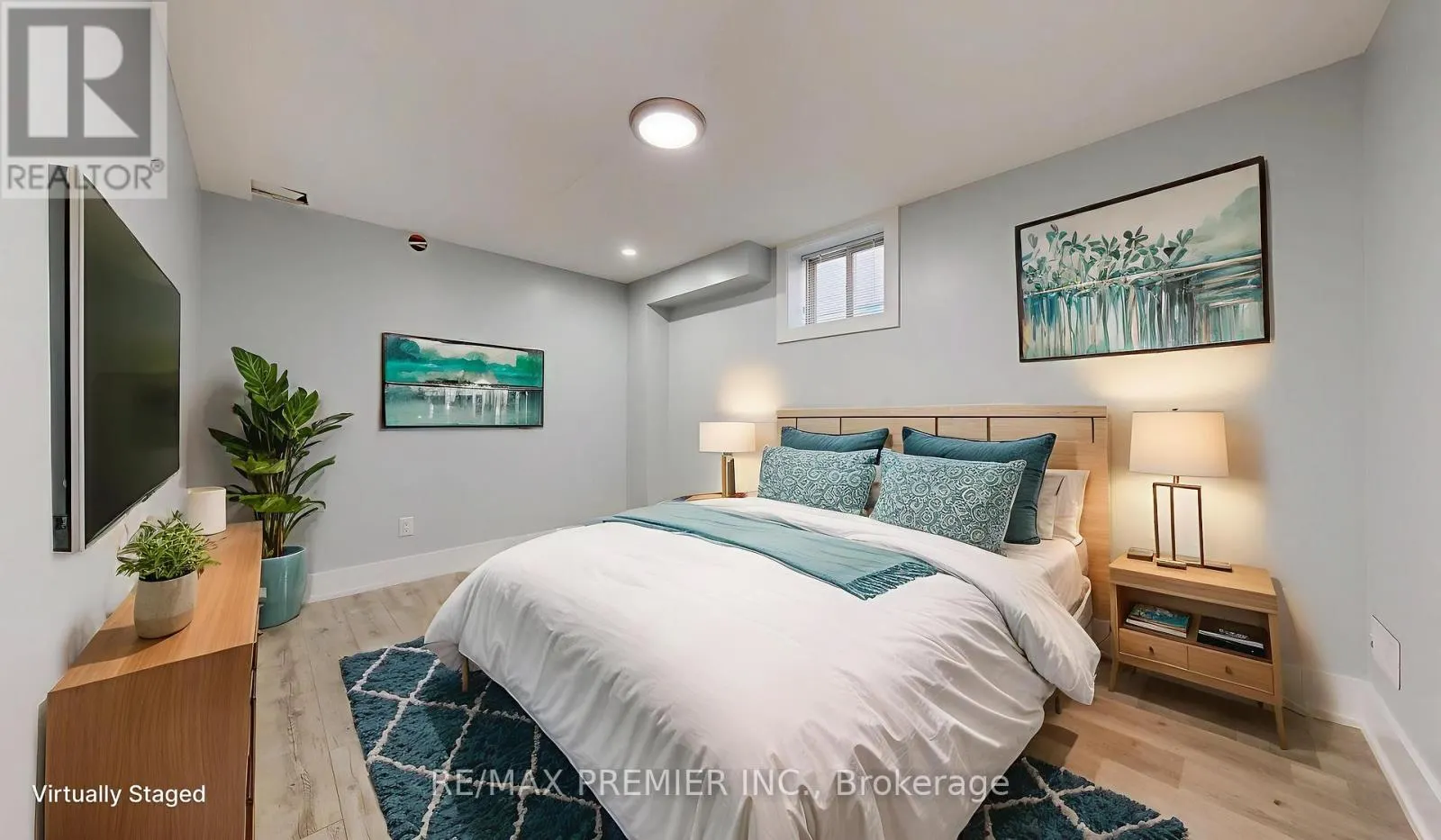 32 AMHERST AVENUE